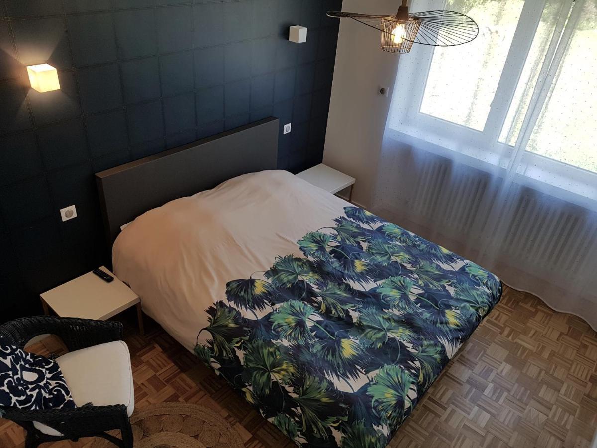 La Belle Jaune- Bed And Breakfast Moulins-les-Metz Bagian luar foto